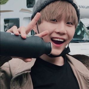 Meet your Posher, Hanin